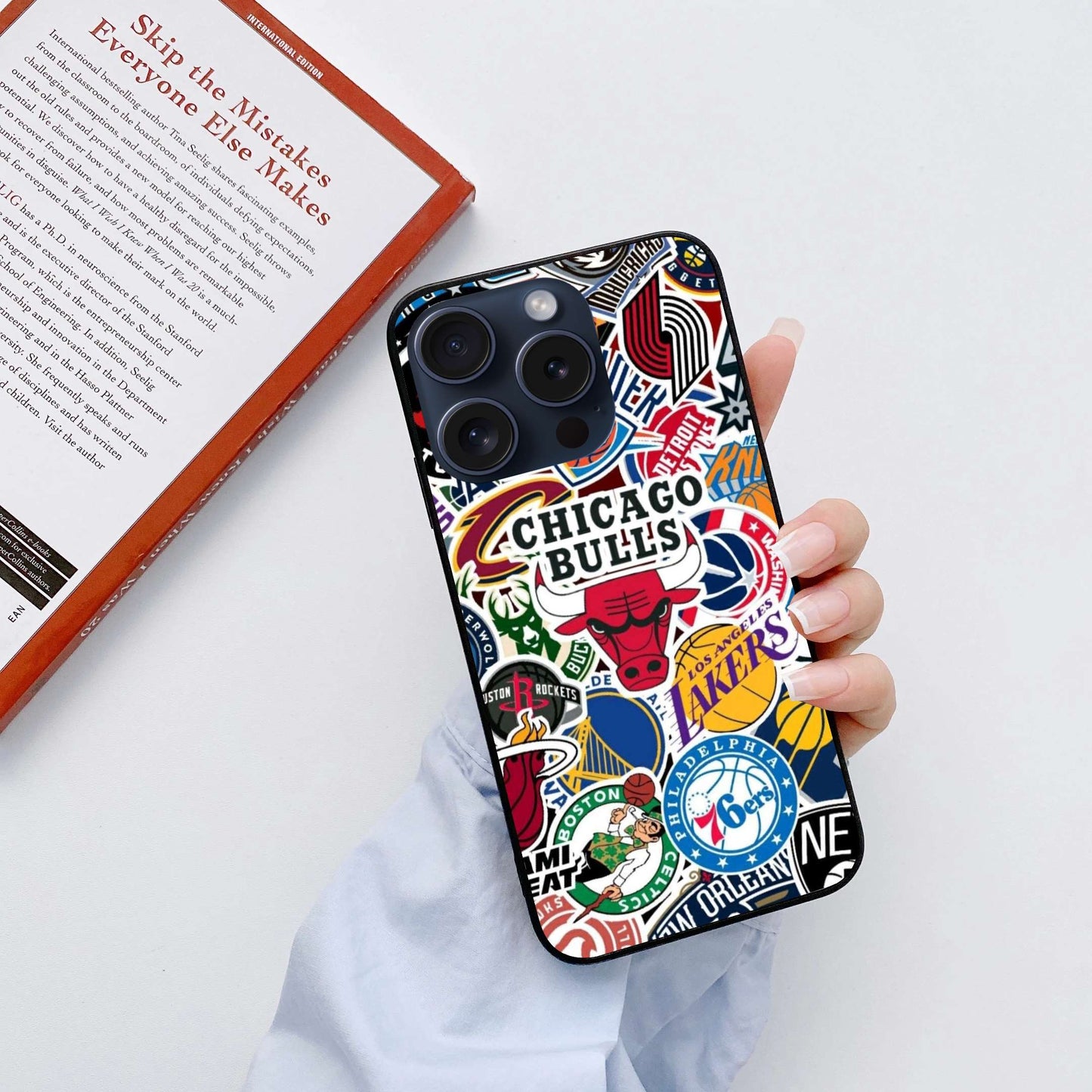 Chicago Bulls Aesthetic Original Glass Glossy Finish Back Cover