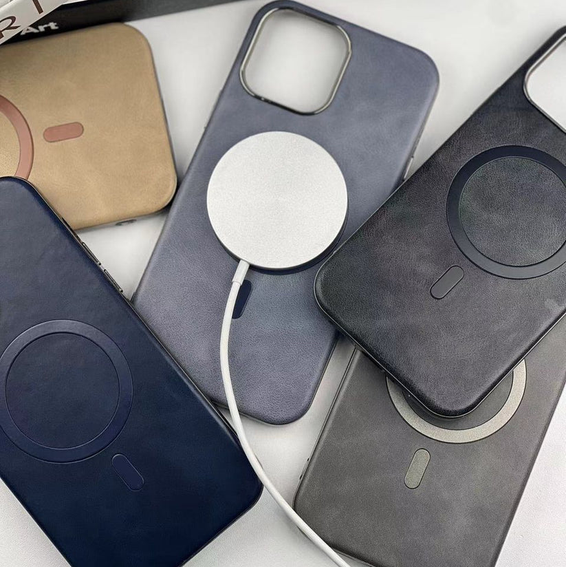 Luxury Leather Texture Magnetic Phone Cover - iPhone 15